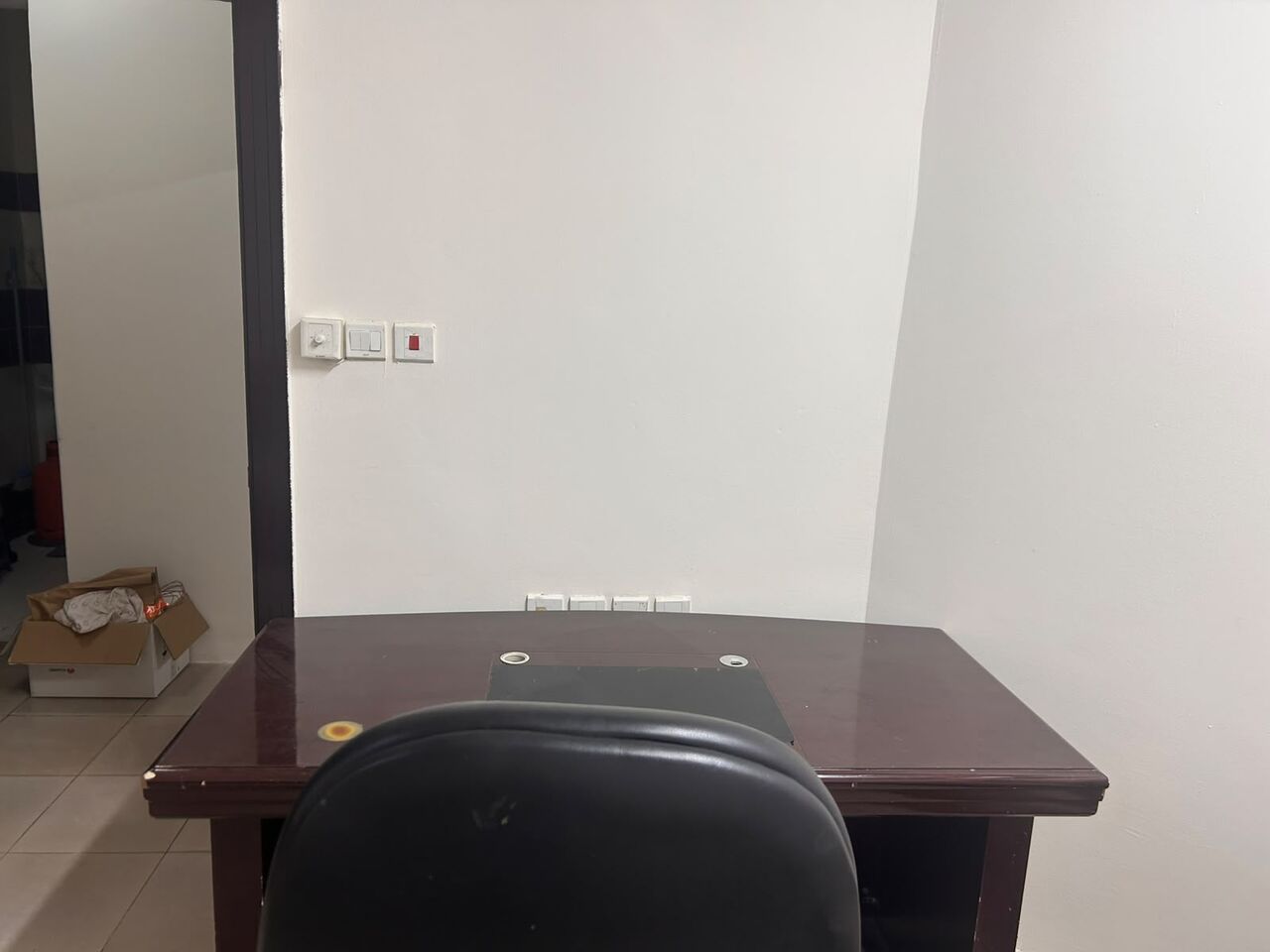 Al Malaz, Furniture, SAR 50,  Office Table For Sale