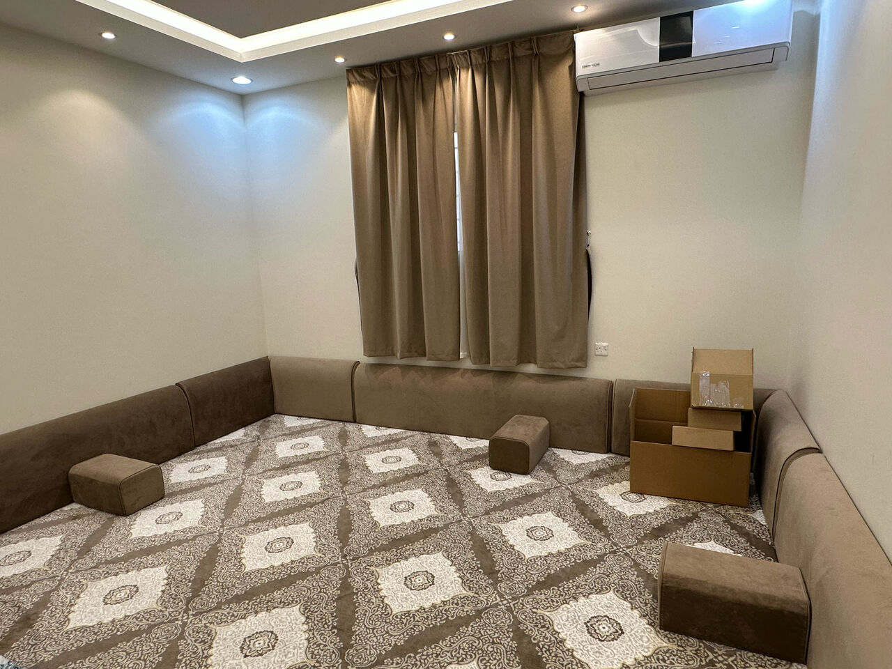 Riyadh, Furniture, SAR 1500,  Furniture For Sale