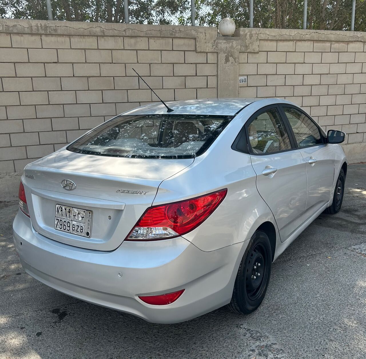 Jeddah, Vehicles, Cars & Trucks , SAR 25000,  Hyundai Accent,  2012,  Automatic,  280000 KM,