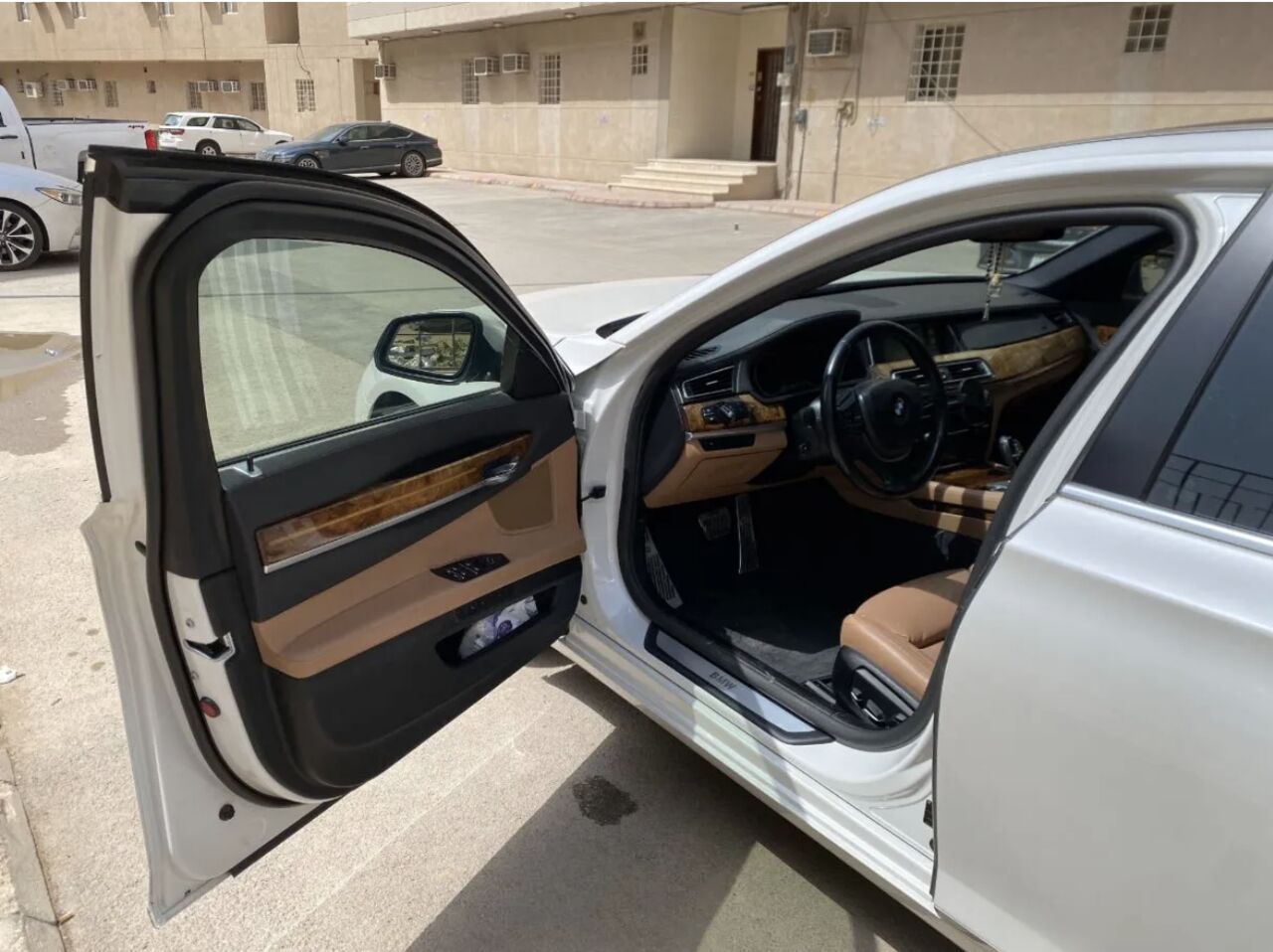 Riyadh, Vehicles, Cars & Trucks , SAR 55000,  BMW 750 Li,  2014,  Automatic,  180 KM,  BMW 750