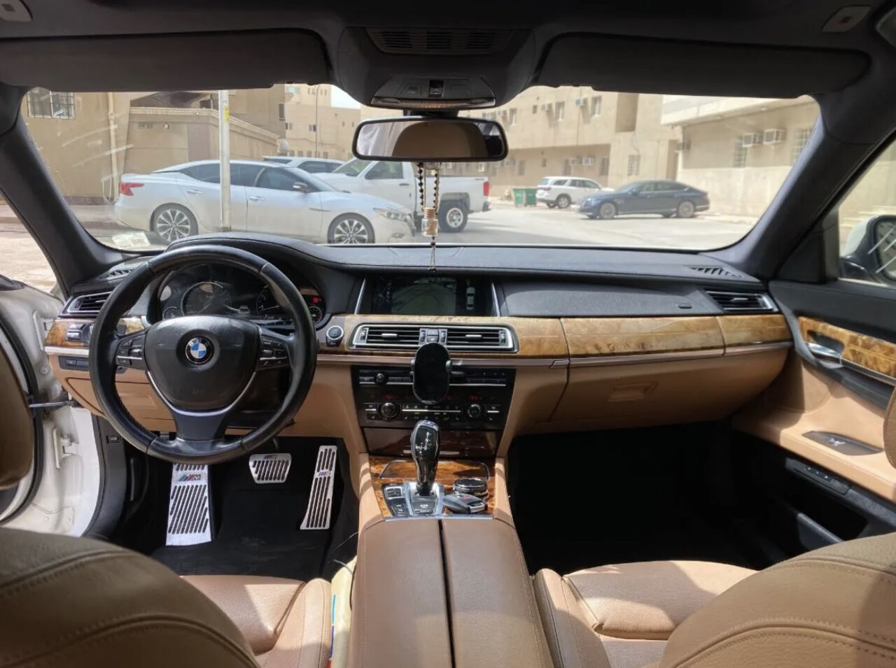 Riyadh, Vehicles, Cars & Trucks , SAR 55000,  BMW 750 Li,  2014,  Automatic,  180 KM,  BMW 750