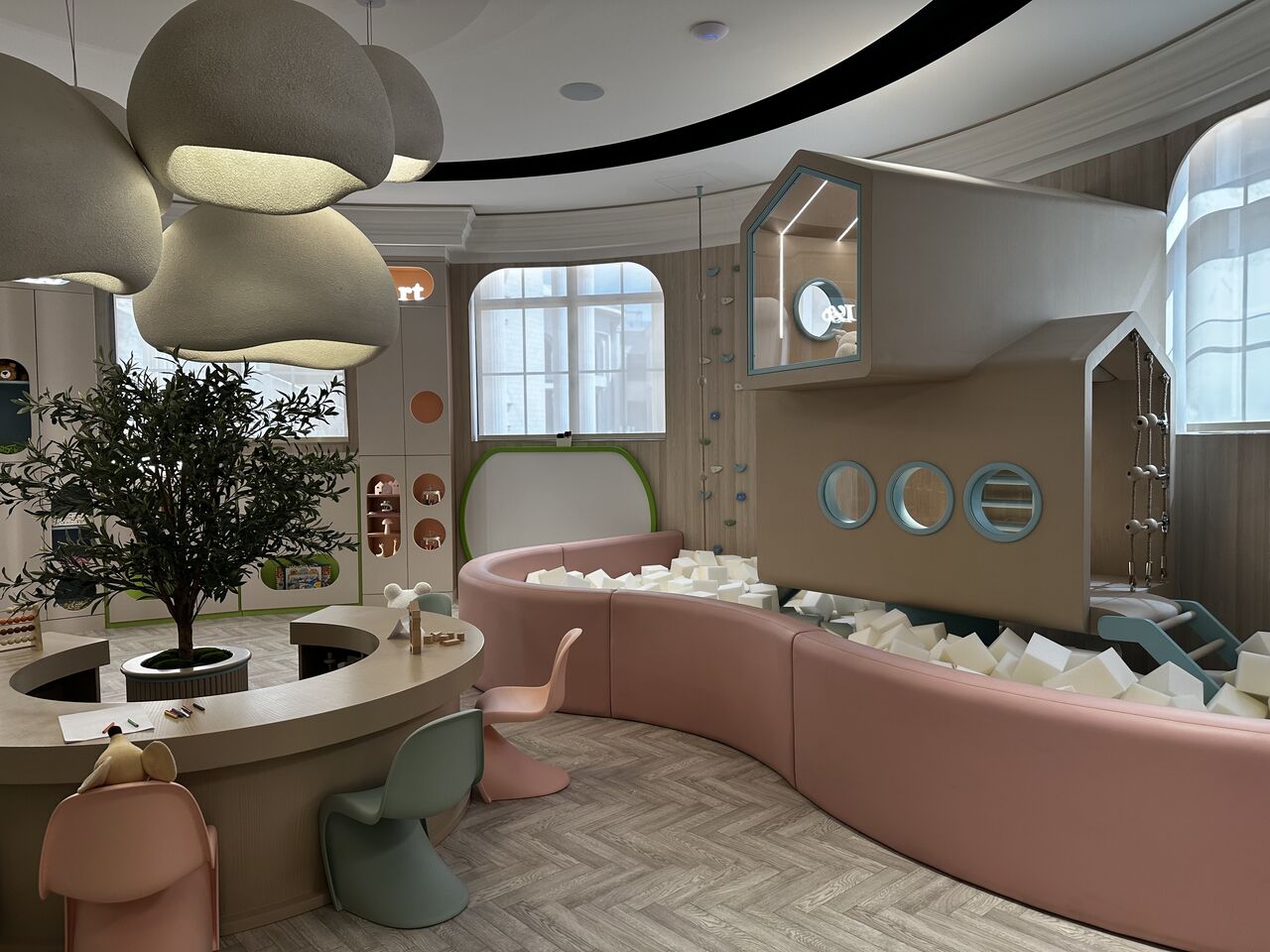 Riyadh, Interior Design, Contracting & Finishing Services