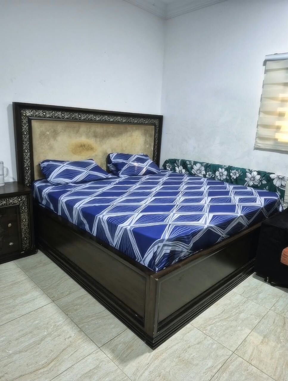 Jeddah, Furniture, SAR 2200,  Bed Room Set  King Size Bed With 2 Side Table And Mattress Is 1000sr1dressar 0561511840