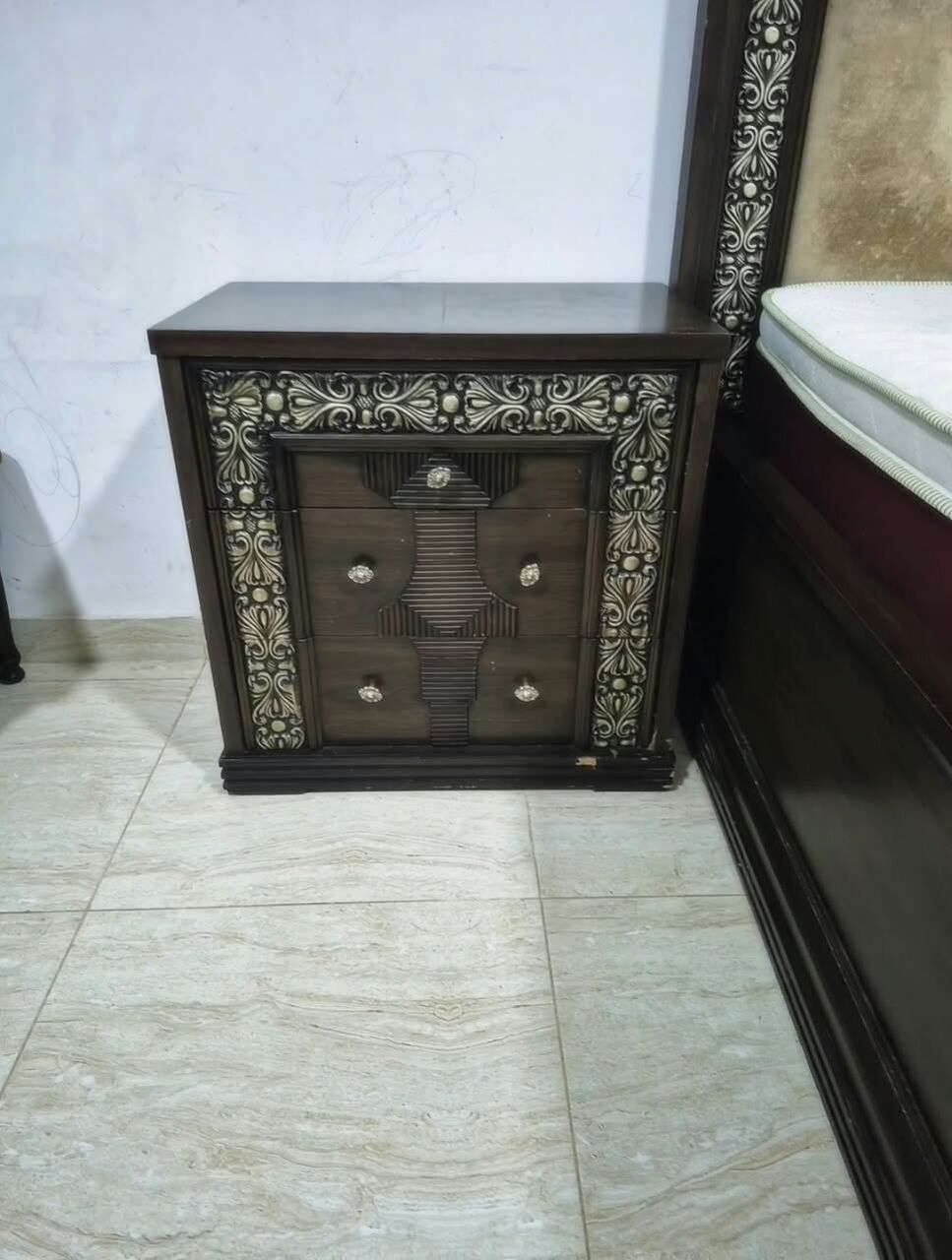 Jeddah, Furniture, SAR 2200,  Bed Room Set  King Size Bed With 2 Side Table And Mattress Is 1000sr1dressar 0561511840