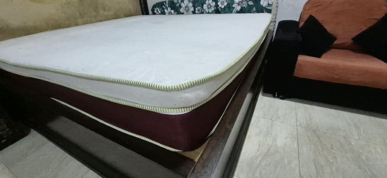 Jeddah, Furniture, SAR 2200,  Bed Room Set  King Size Bed With 2 Side Table And Mattress Is 1000sr1dressar 0561511840