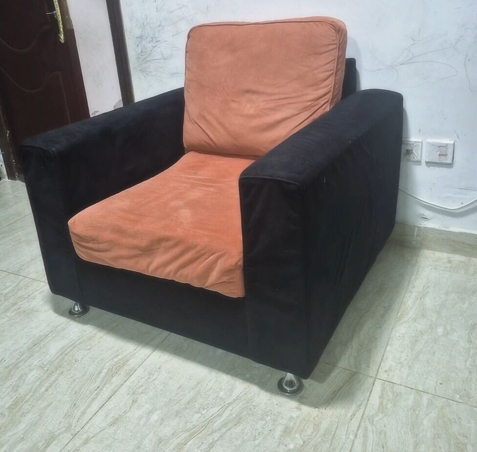 Jeddah, Furniture, SAR 2200,  Bed Room Set  King Size Bed With 2 Side Table And Mattress Is 1000sr1dressar 0561511840