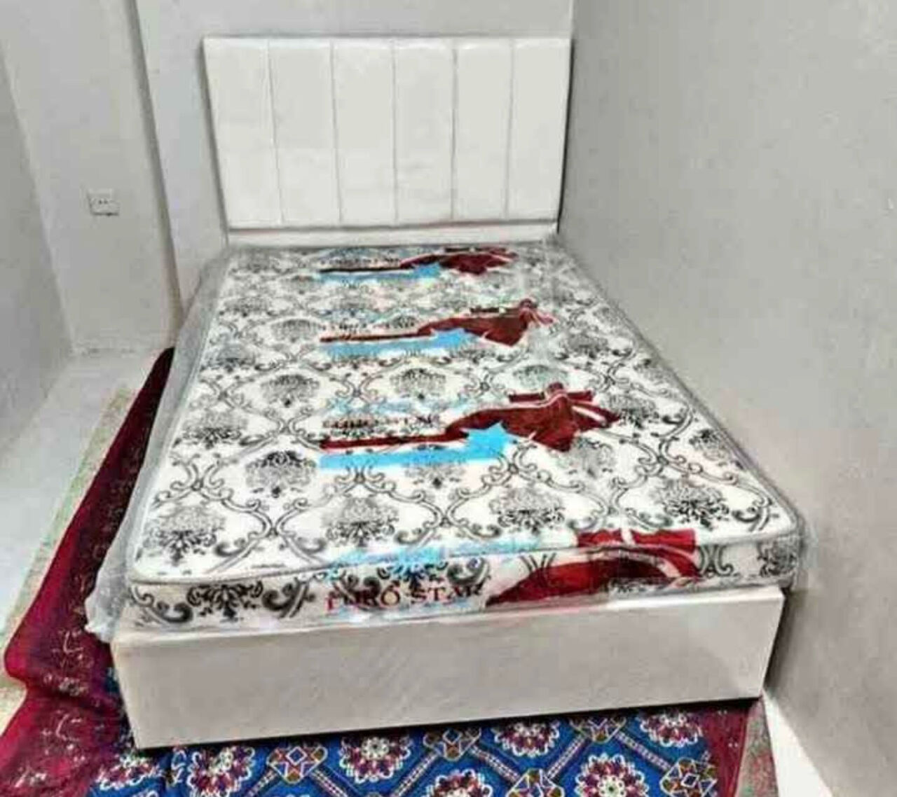 Jeddah, Furniture, SAR 5,  All Kinds Of Best Quality Medium Size Bed And Mattress Available