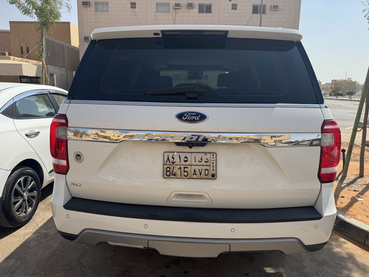 Riyadh, Vehicles, Cars & Trucks , SAR 145000,  Ford Expedition XLT,  2021,  Automatic,  105000 KM,