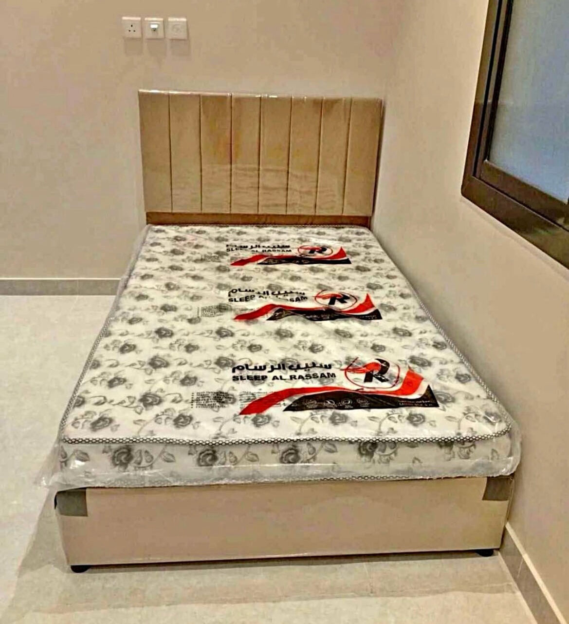 Jeddah, Furniture, SAR 5,  New Medium Size Bed Available In Cheap Price