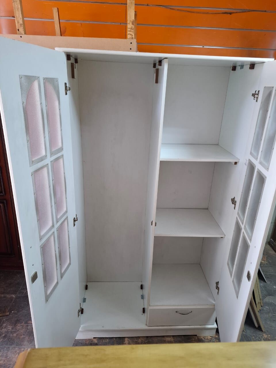 Hara, Furniture, SAR 350,  Almari