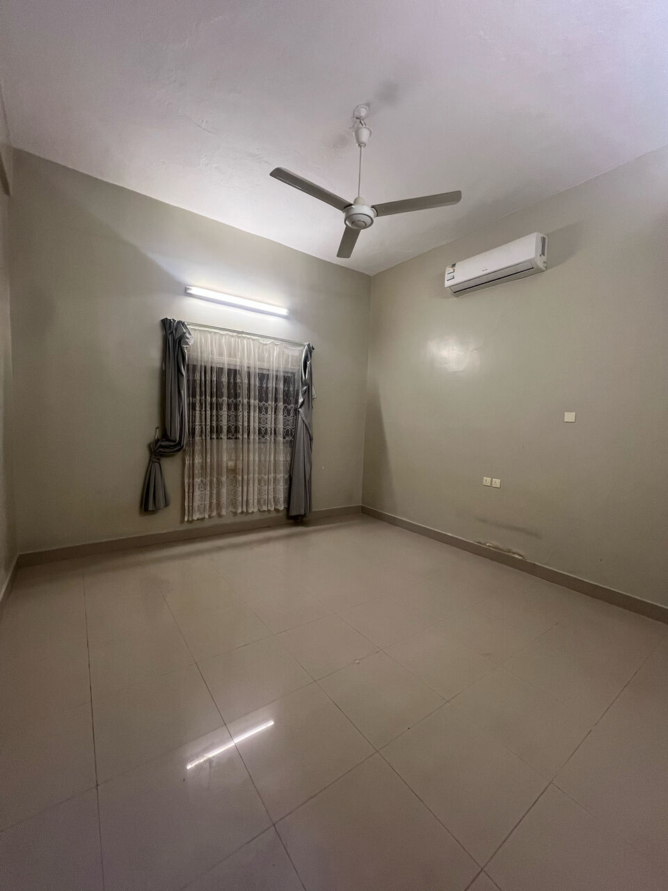 Al Malaz, Apartments, Flats, Houses & Villas, 2 BR,  Family Flat
