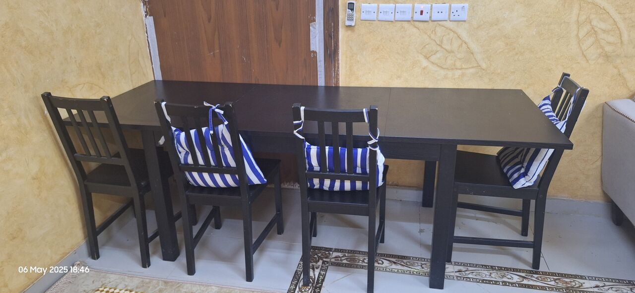 Al Iskan, Furniture, SAR 950,  950SAR/IKEA Bjursta Extendable Dining Table In Dark Brown With 4 Chairs