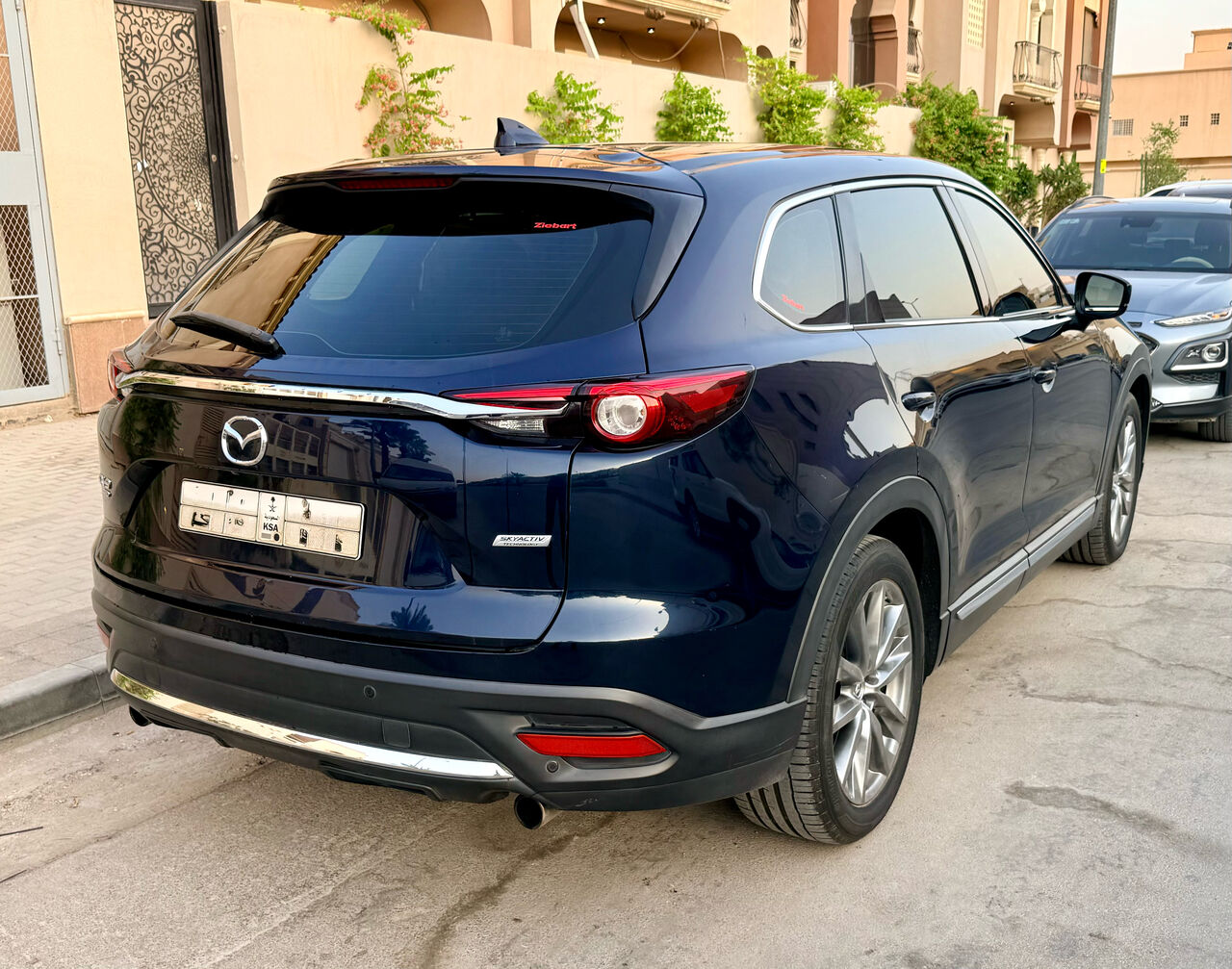 Riyadh, Job Seekers, Rent Mazda CX9 Full Option With Driver