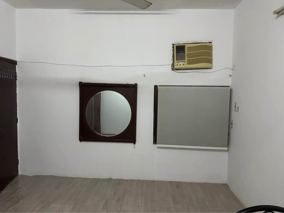 Al Wizarat, Rooms for Rent, SAR 1200/month,  Furnished,  (Electricity Included) Room Available In Hara For Rent