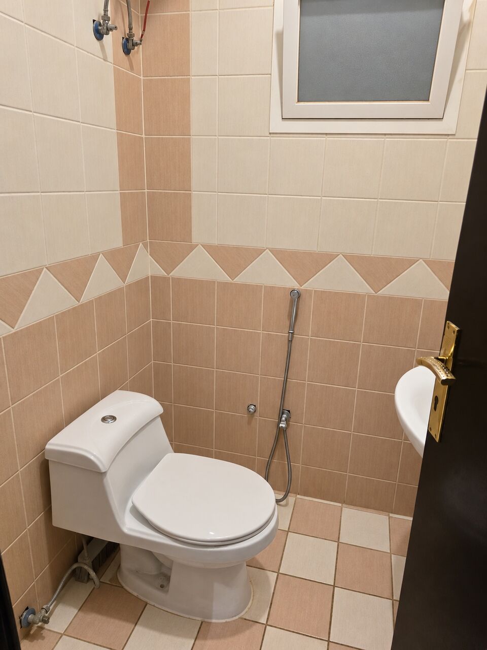 Riyadh, Bedspace Wanted, SAR 1000/year,  Renting Accommodation
