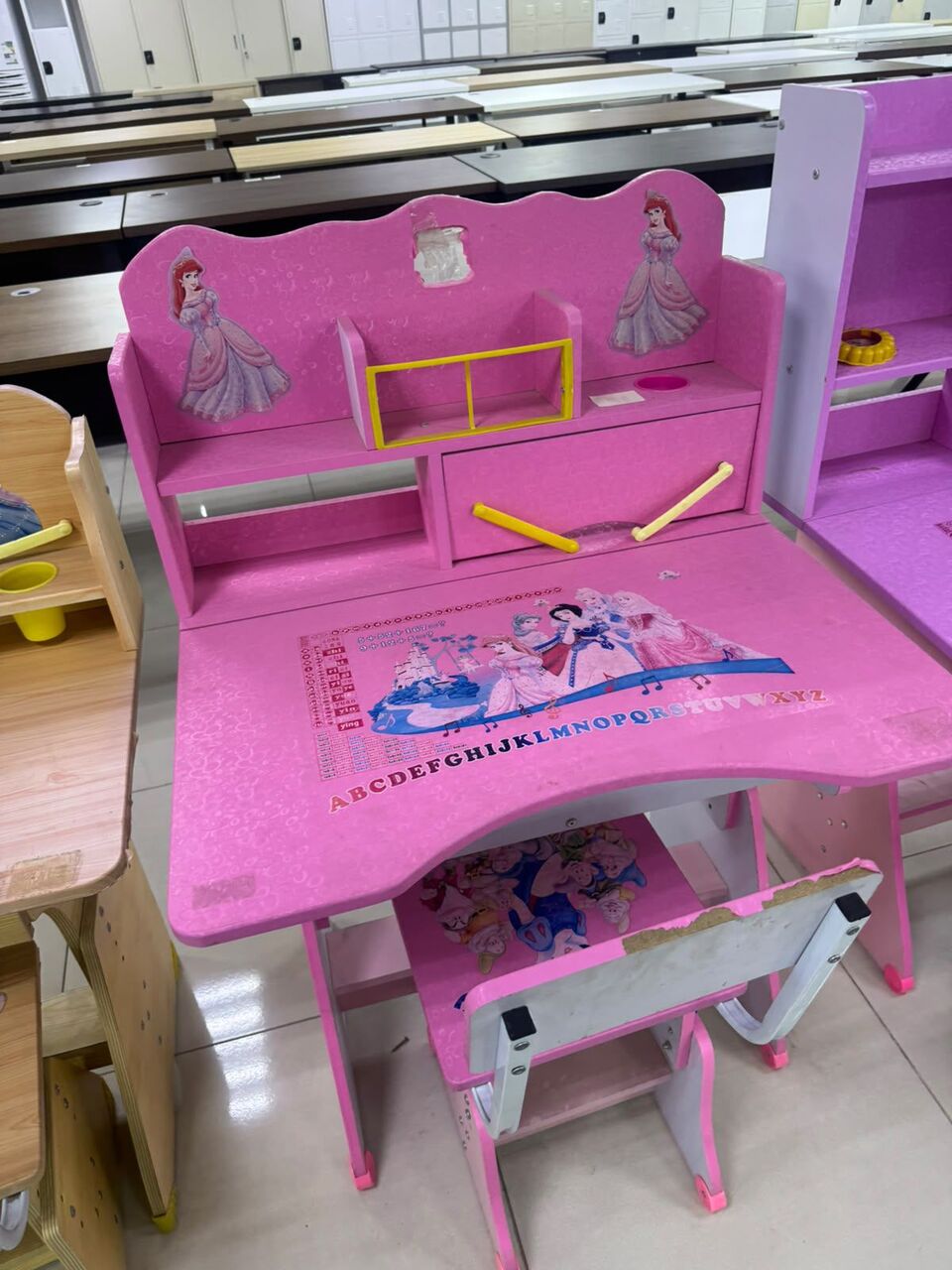 Jeddah, Furniture, SAR 5,  New Childern Table Available In Low Price
