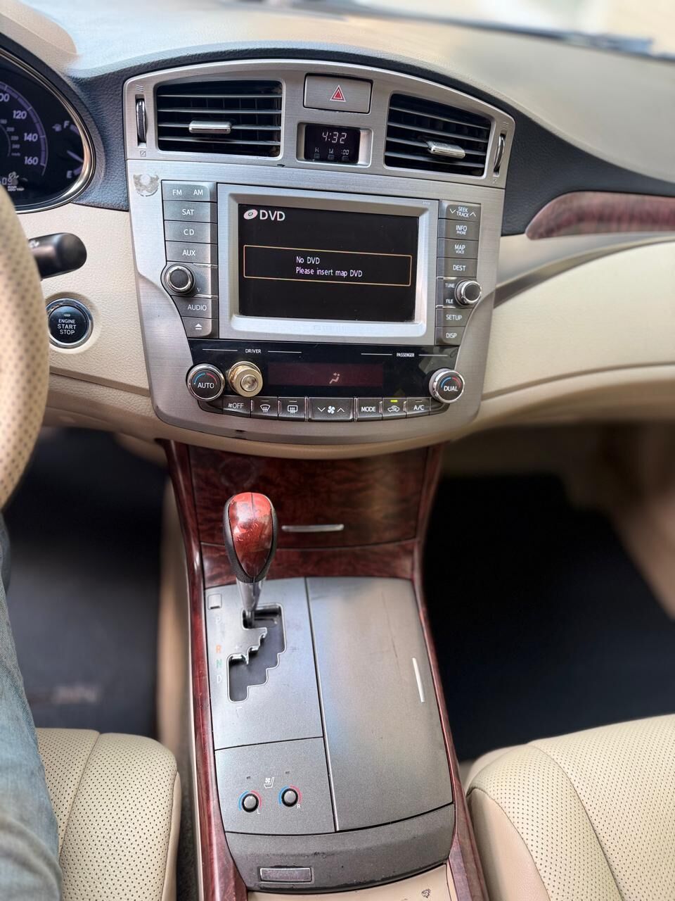 Riyadh, Vehicles, Cars & Trucks , SAR 38000,  Toyota Avalon,  2011,  Automatic,  370000 KM,    Limied