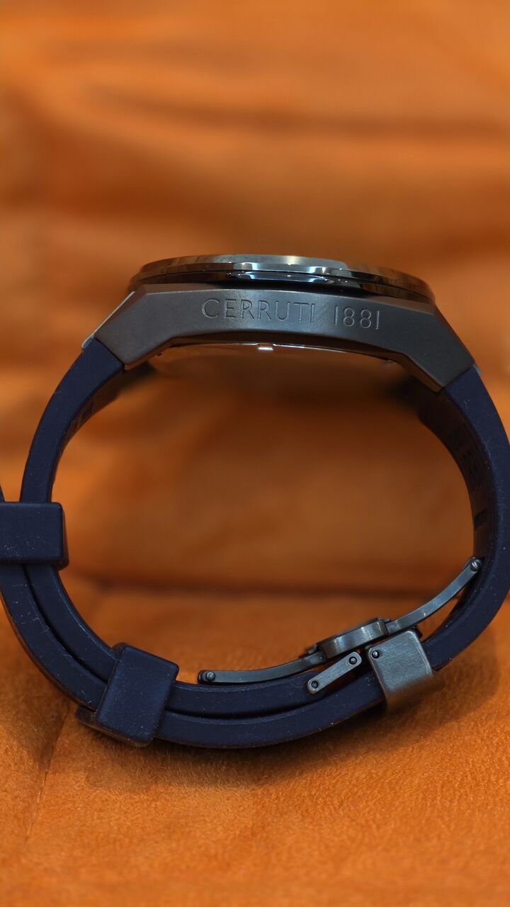 Jeddah, Watches, SAR 800,  CERRUTTI 1881 - CIWGQ2116903 - Neat Watch