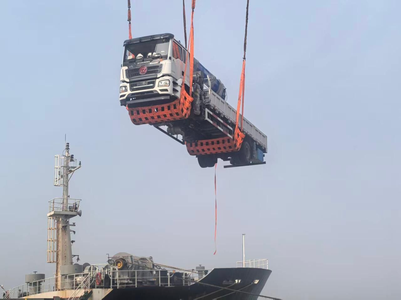 Dammam, Heavy Equipment, Modern Cranes Contracting Company