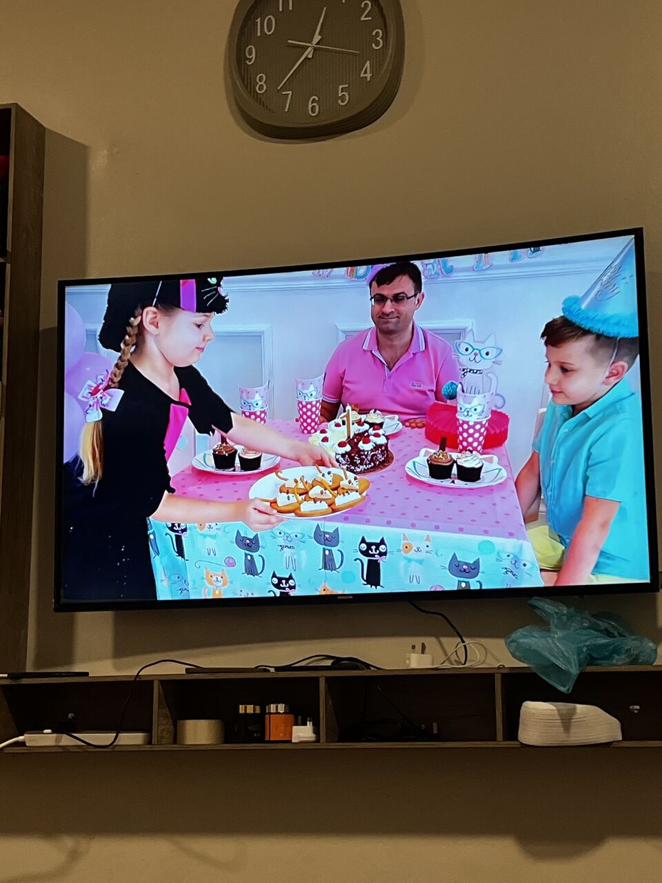 Al Aziziyah, Electronics, SAR 750,  SAMSUNG 55inc Curve Tv