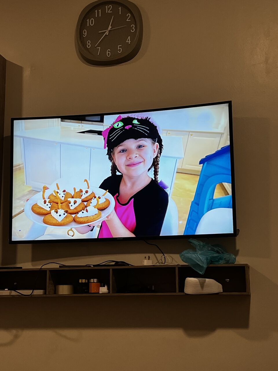 Al Aziziyah, Electronics, SAR 750,  SAMSUNG 55inc Curve Tv