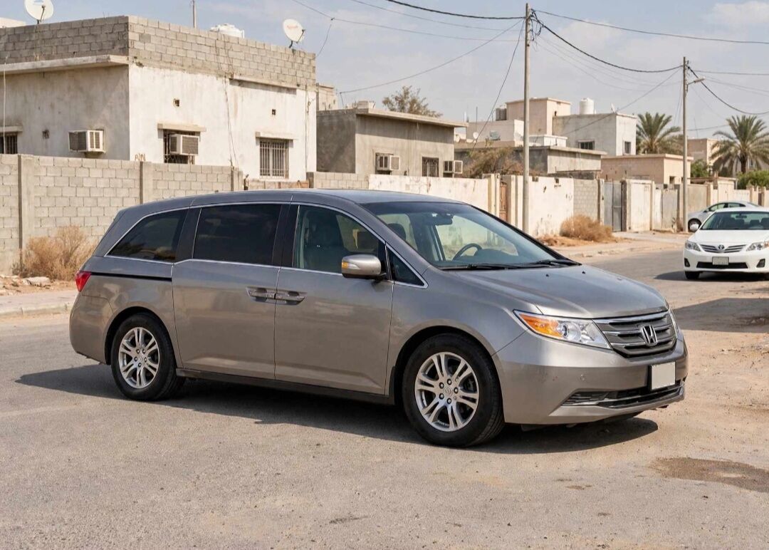 Jeddah, Vehicles, Cars & Trucks , SAR 22000,  Honda Odyssey,  2013,  Automatic,  400000 KM,