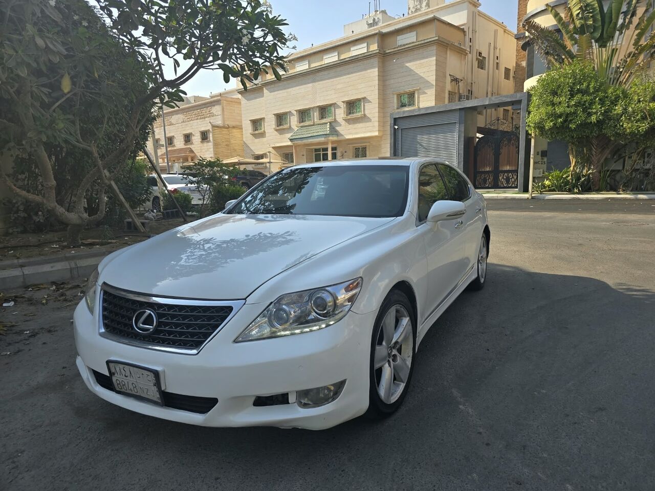 Jeddah, Vehicles, Cars & Trucks , SAR 34000,  Lexus LS 460,  2010,  Automatic,  170000 KM,  Lexus LS460