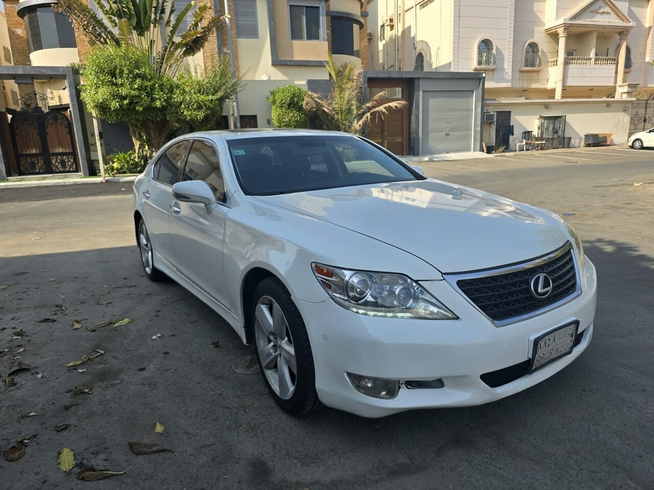 Jeddah, Vehicles, Cars & Trucks , SAR 34000,  Lexus LS 460,  2010,  Automatic,  170000 KM,  Lexus LS460