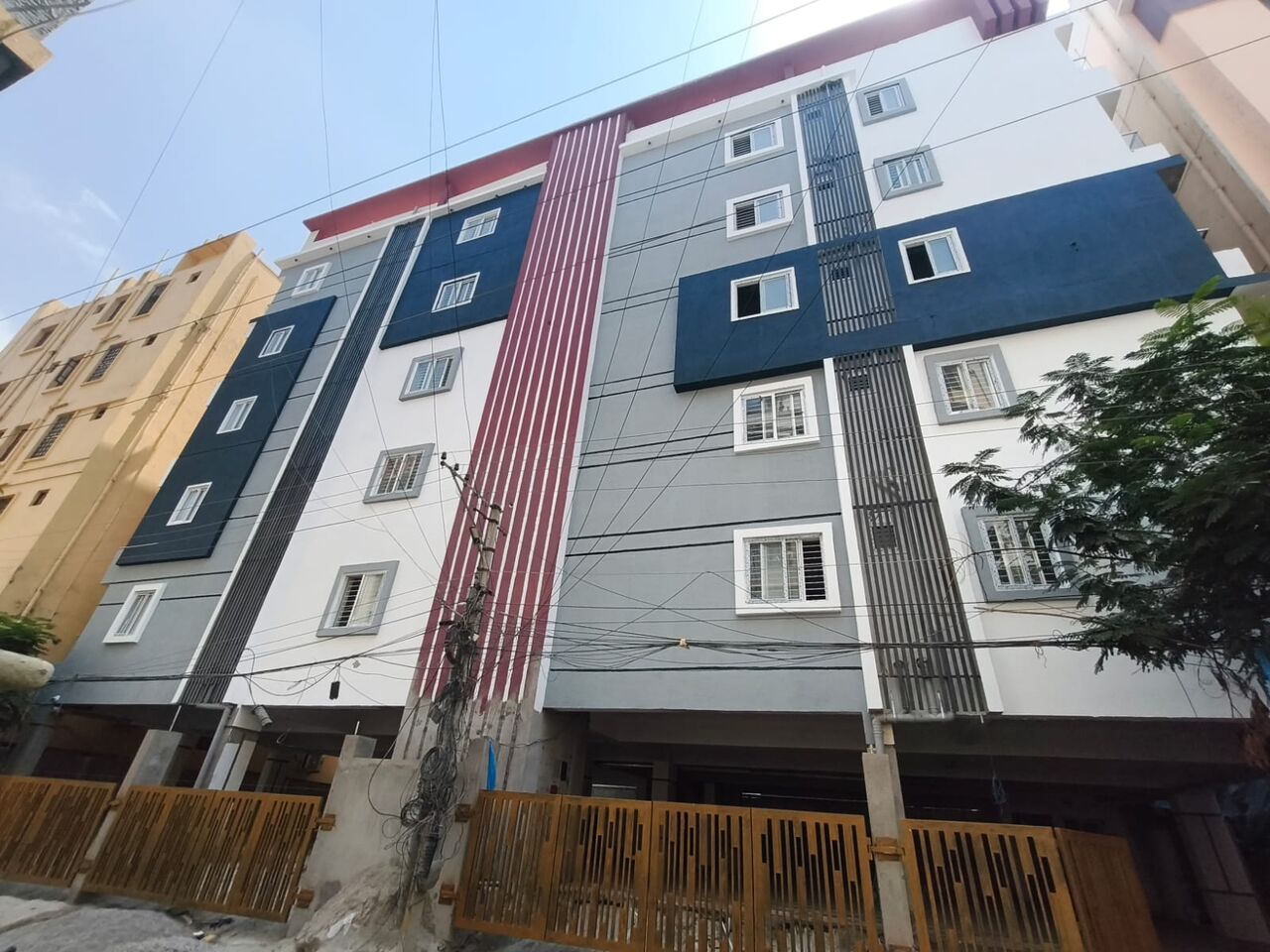 Hyderabad, Real Estate For Sale, INR 8250000,  2 BR,  1250 Sq. Feet,  2BHK Flat In IDEAL TRESCO Apartment, Friends Colony, Hyderabbad