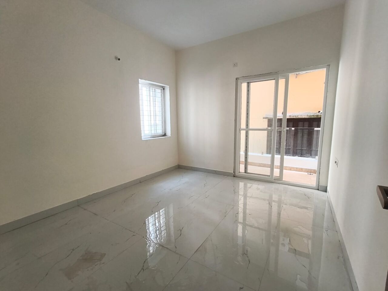 Hyderabad, Real Estate For Sale, INR 8250000,  2 BR,  1250 Sq. Feet,  2BHK Flat In IDEAL TRESCO Apartment, Friends Colony, Hyderabbad