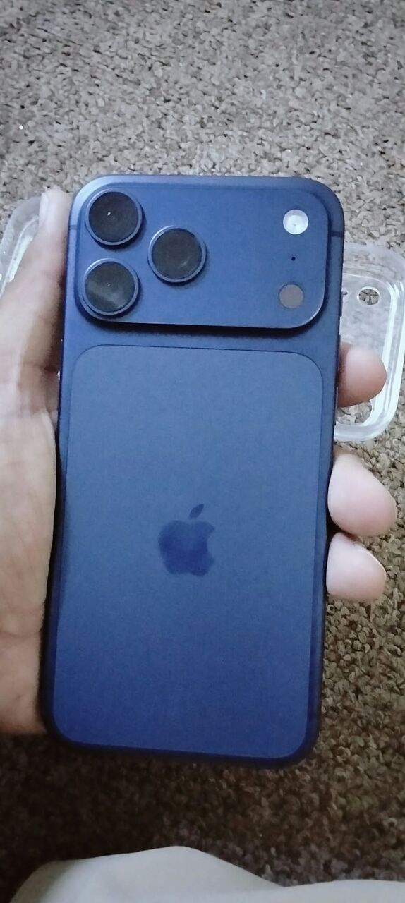 Jeddah, Electronics, SAR 4750,  IPhone 17 Pro Max Deep Blue