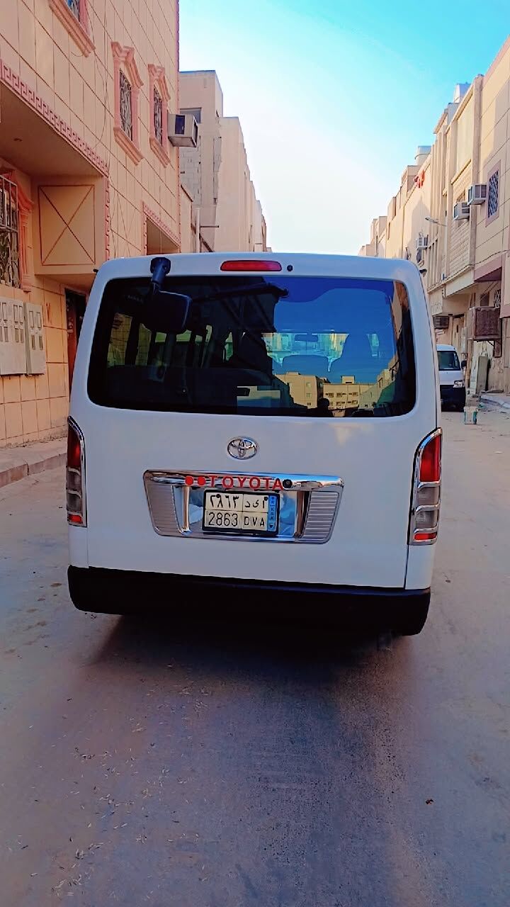 Riyadh, Passenger Transport, 🚐 Toyota Hiace Available For Pick & Drop Service In Riyadh