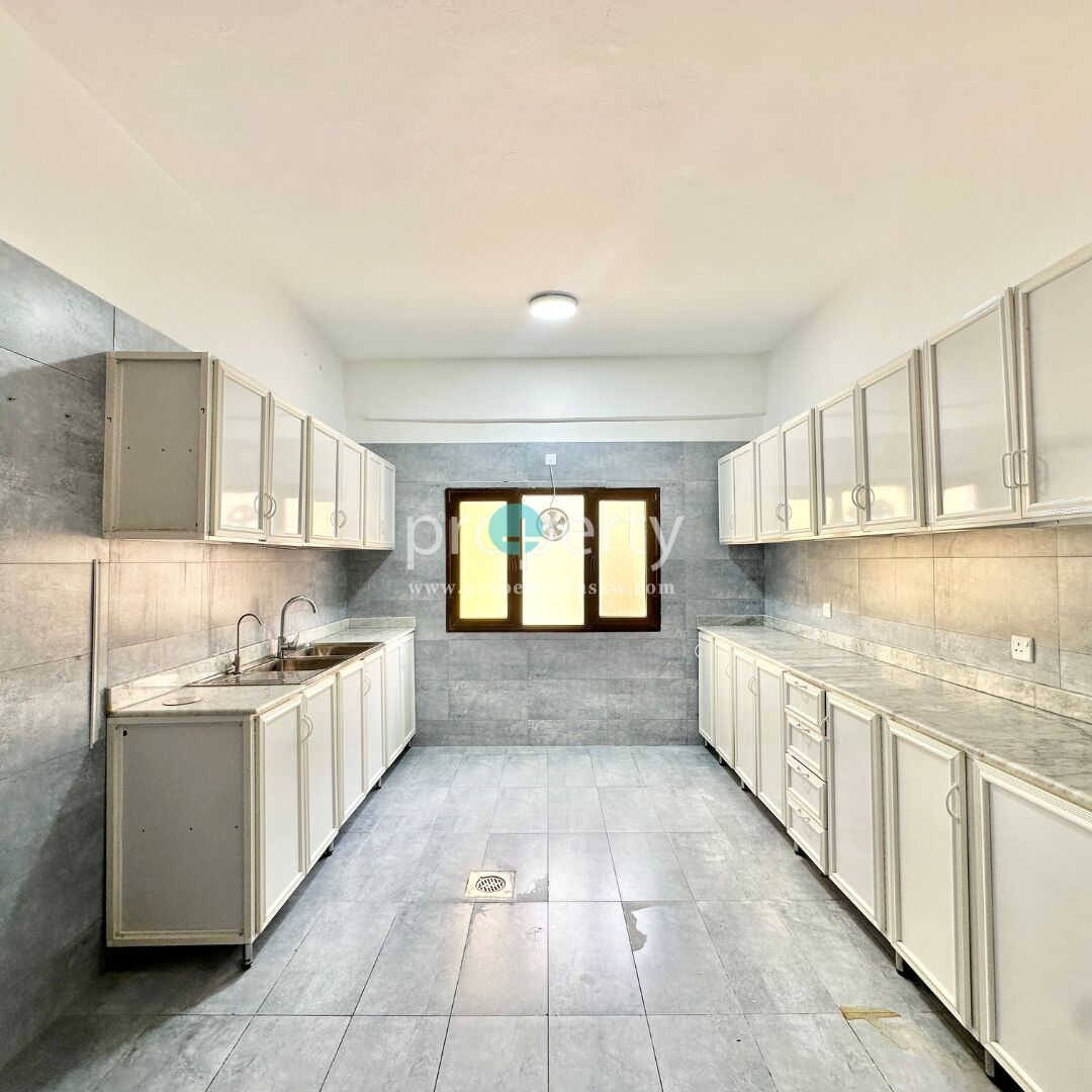 Kuwait City, Villas, KWD 2000,  Spacious Villa For Rent In Jabriya
