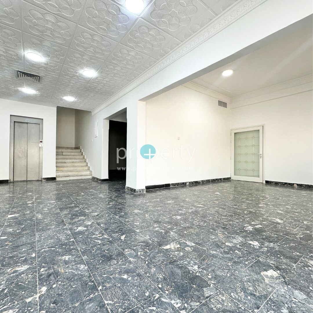 Kuwait City, Villas, KWD 2000,  Spacious Villa For Rent In Jabriya