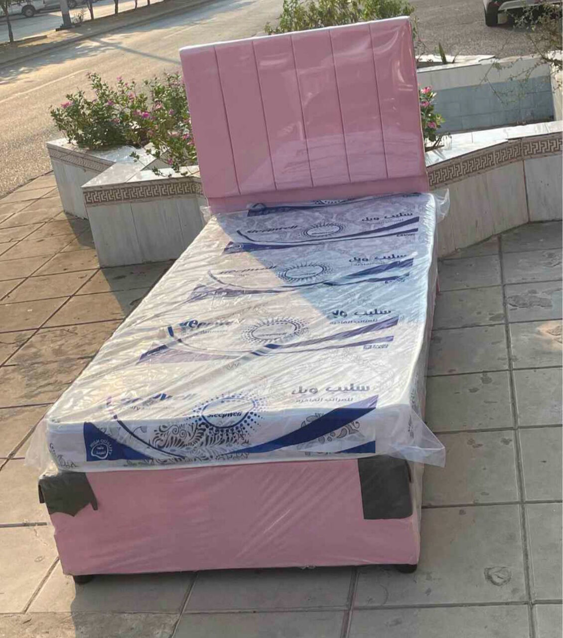 Jeddah, Furniture, SAR 5,  All Kinds Of Single Bed Frame And Mattress Available