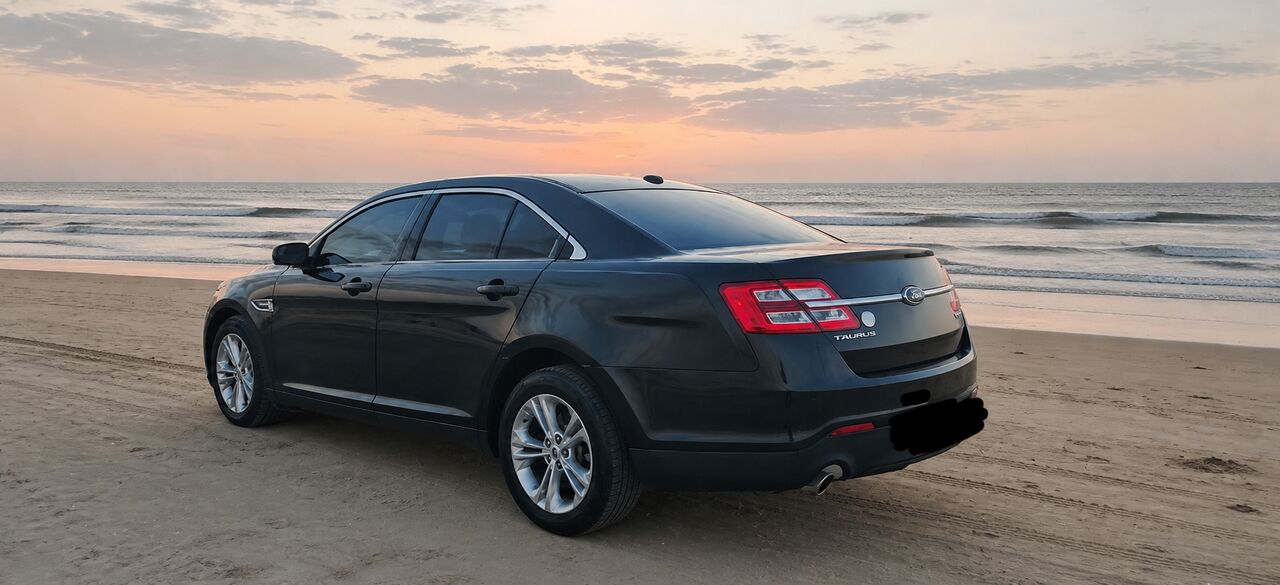 Riyadh, Vehicles, Cars & Trucks , SAR 33000,  Ford Taurus,  2013,  Automatic,  197000 KM,   Limited