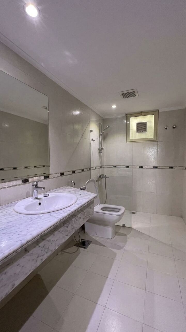 Kuwait City, Villas, KWD 1750,  Villa For Rent In Jabriya.