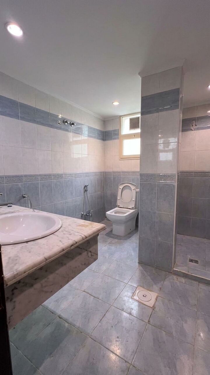 Kuwait City, Villas, KWD 1750,  Villa For Rent In Jabriya.