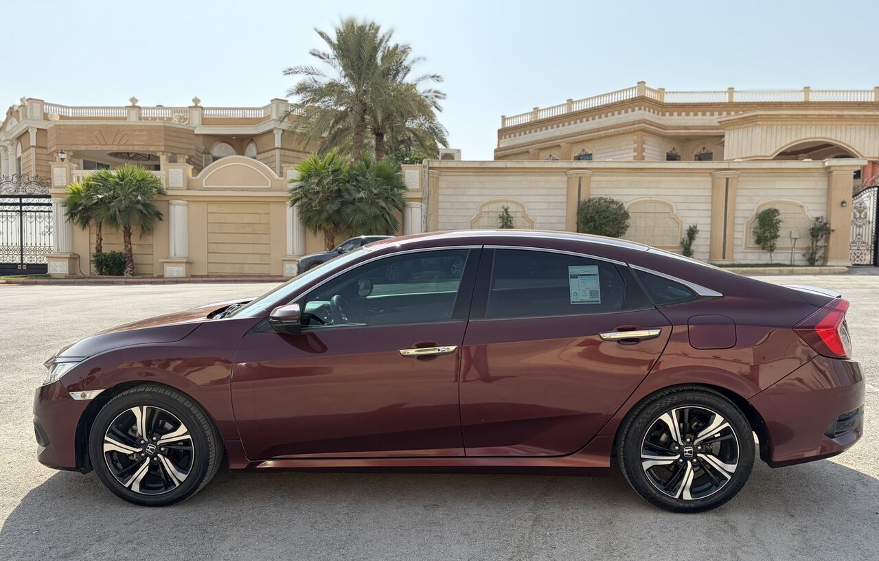 Riyadh, Vehicles, Cars & Trucks , SAR 40000,  Honda Civic LX,  2018,  Automatic,  225 KM,   Honda Civic &ndash; Mid Option | Very Clean Condition