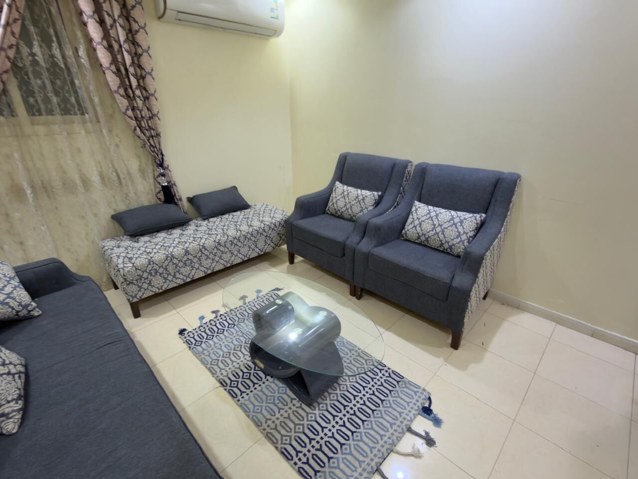 Riyadh, Furniture, SAR 1300,  Sofa, Centre Table, Curtains, Carpet.