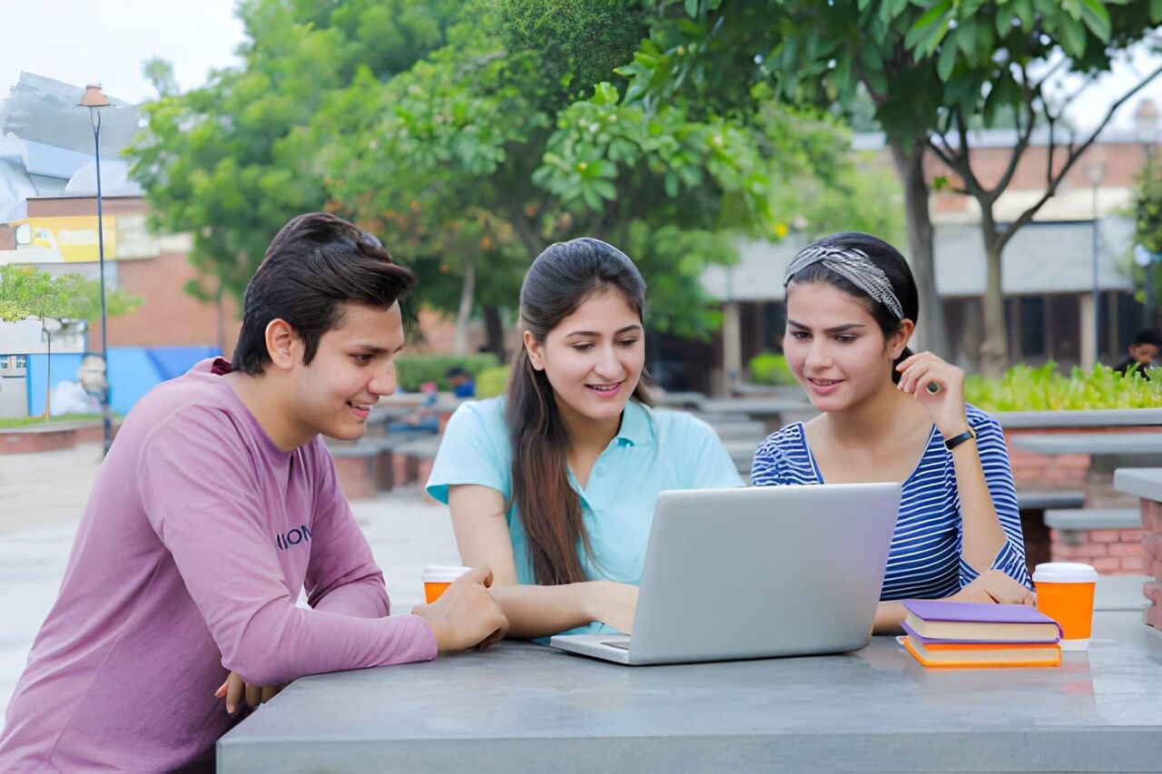 Noida, Education, Professional College E-Learning Video Services &ndash; GravEiens Edu Services