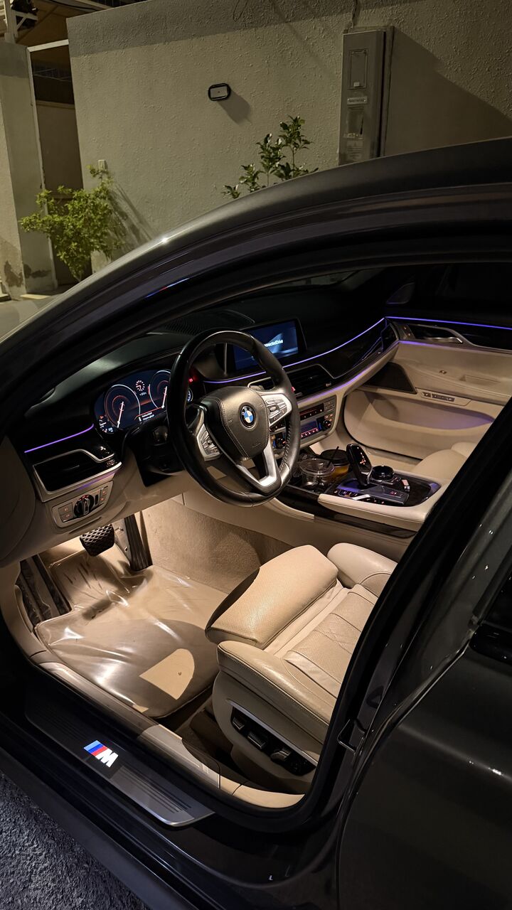 Riyadh, Vehicles, Cars & Trucks , SAR 96000,  Bmw 740,  2016,  Automatic,  153 KM,  For Sale: Li  &ndash; Full Option, Highest Trim | M Sport Package