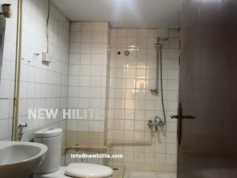 Kuwait City, Apartments, Flats, Houses & Villas, KWD 900/month,  5 BR,  Five Bedroom Floor With Balcony For Rent In Jabriya,Kuwait