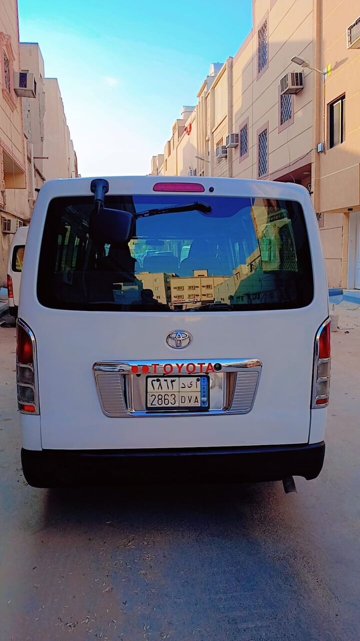 Riyadh, Passenger Transport, 🚐 Toyota Hiace Available For Pick & Drop Service In Riyadh