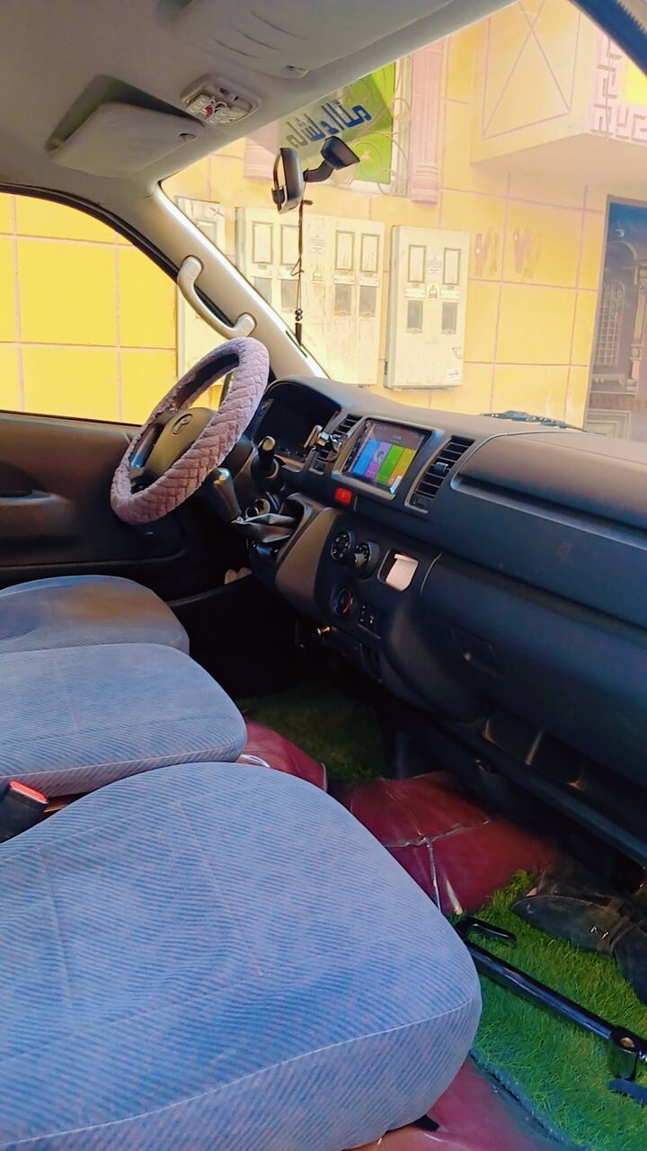 Riyadh, Passenger Transport, 🚐 Toyota Hiace Available For Pick & Drop Service In Riyadh