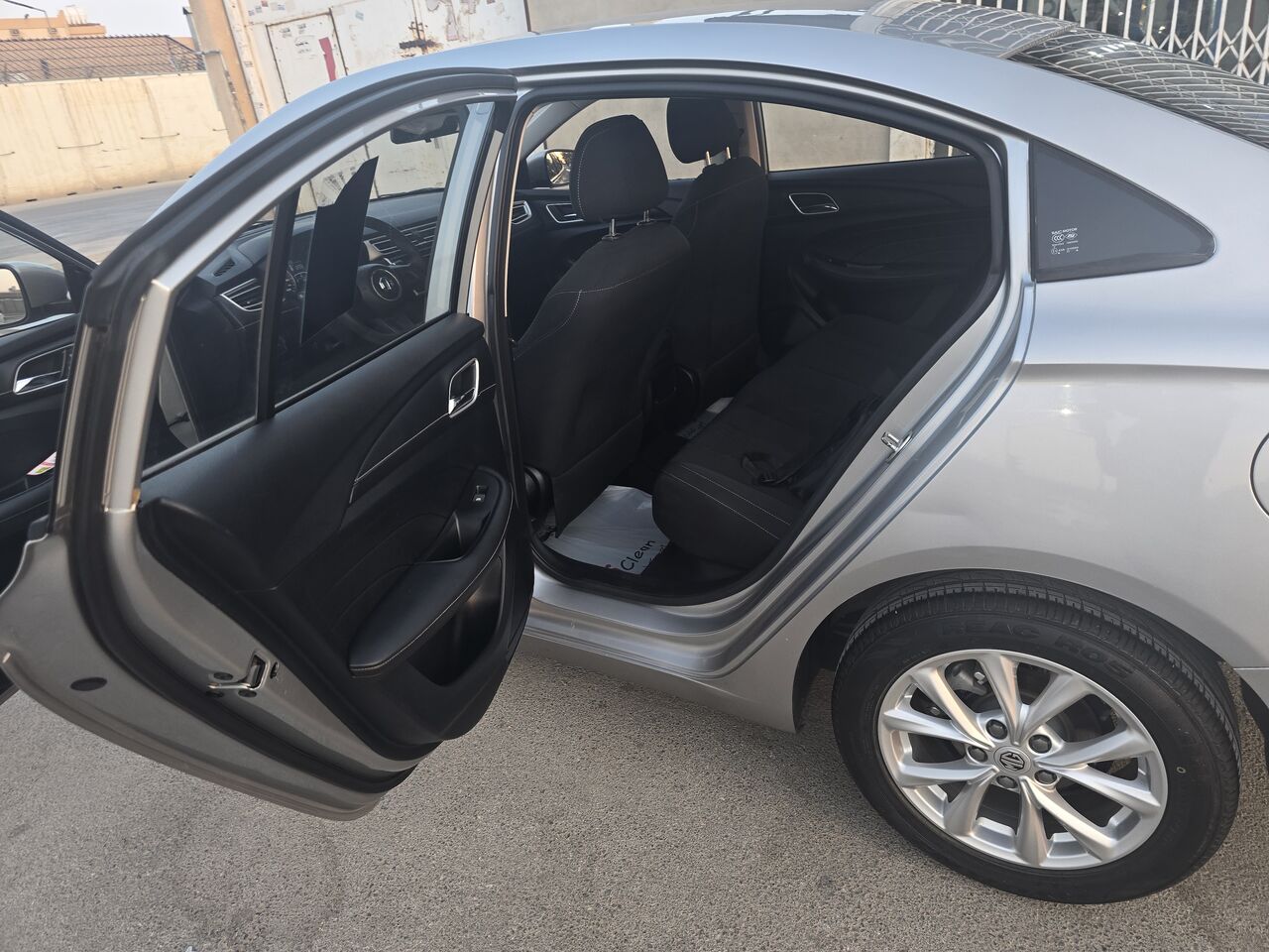 Riyadh, Vehicles, Cars & Trucks , SAR 24000,  MG 5,  2023,  Automatic,  95000 KM,  MG5
