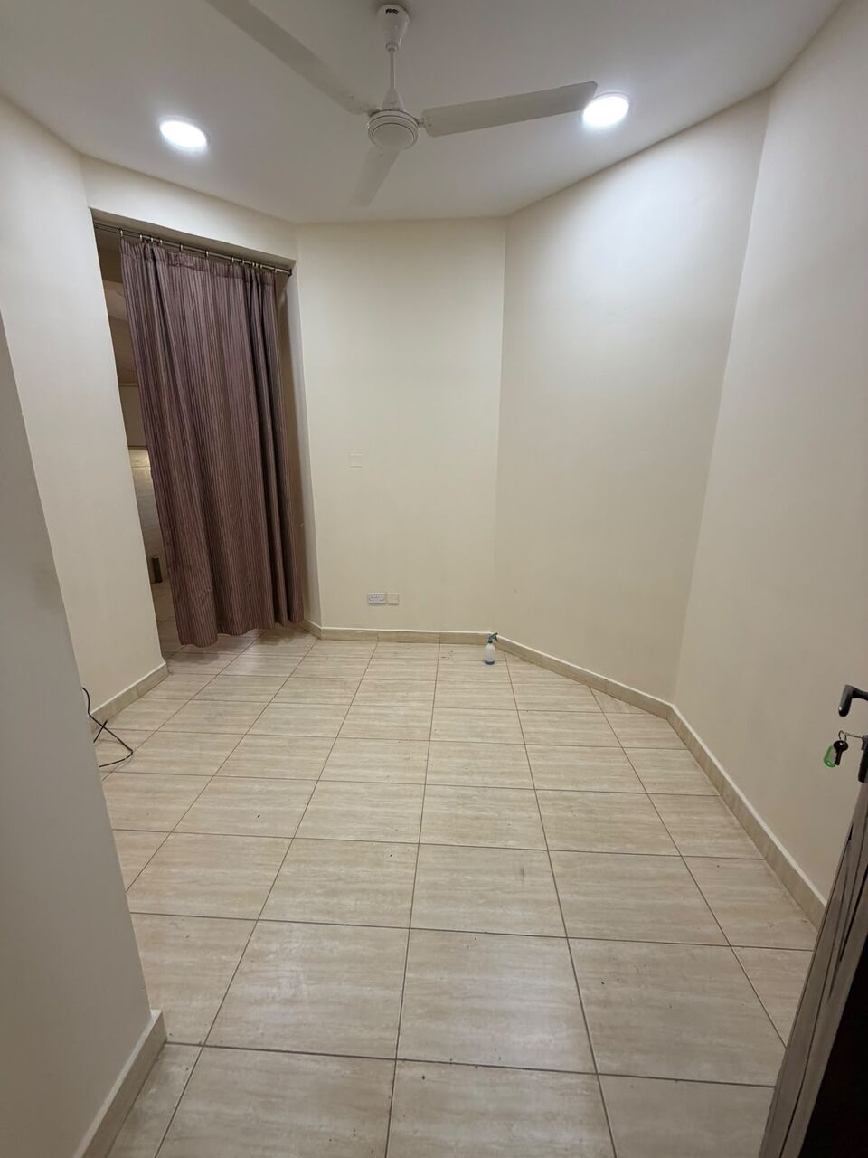 Gudaibiya, Apartments, Flats, Houses & Villas, BHD 170,  1 BR,  Semi Furnished 1 Bedroom Flat For Rent With Ewa