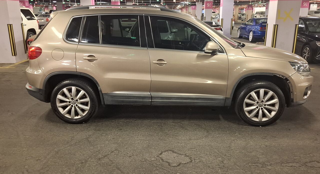 Jeddah, Vehicles, Cars & Trucks , SAR 27500,  Volkswagen Tiguan,  2012,  Automatic,  193000 KM,  Very Neat And Clean