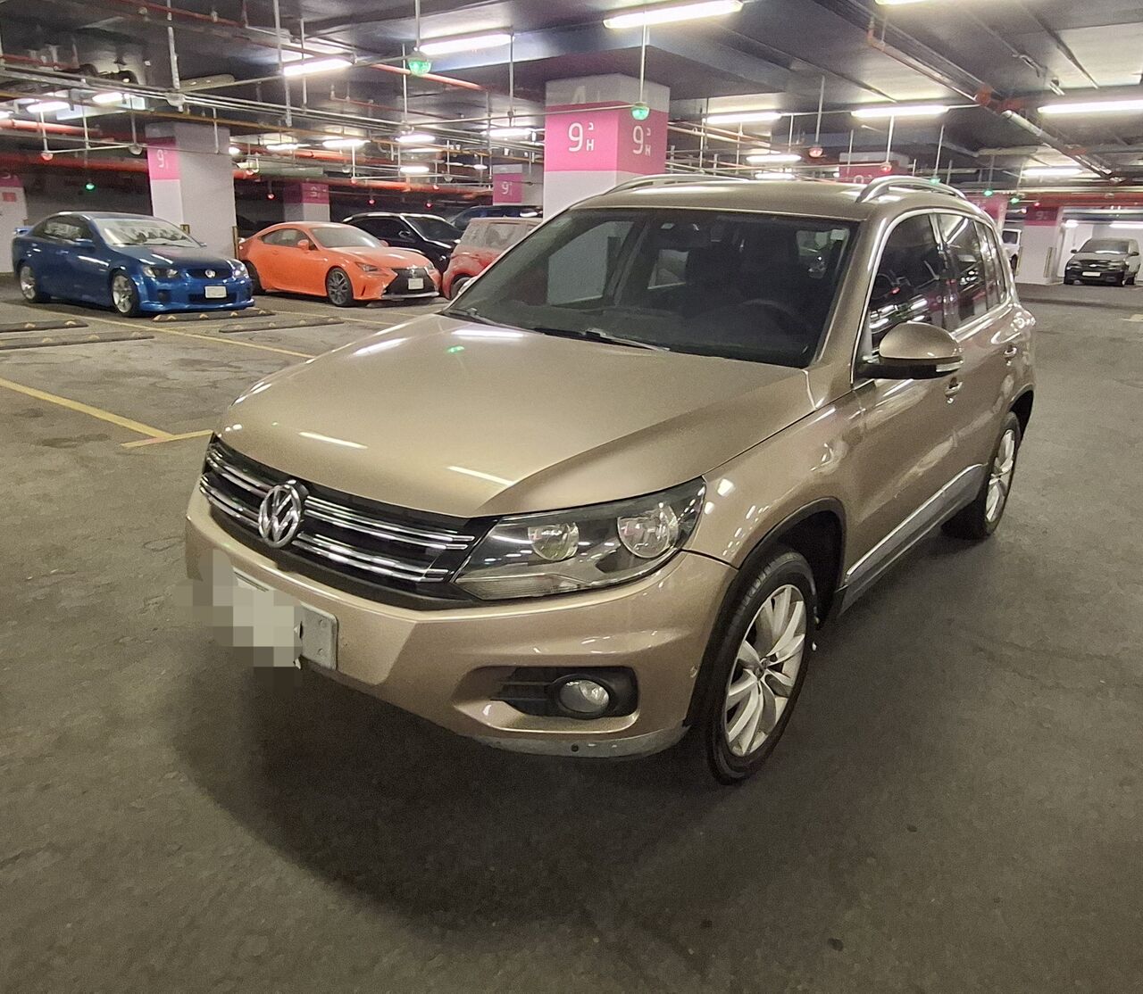 Jeddah, Vehicles, Cars & Trucks , SAR 27500,  Volkswagen Tiguan,  2012,  Automatic,  193000 KM,  Very Neat And Clean