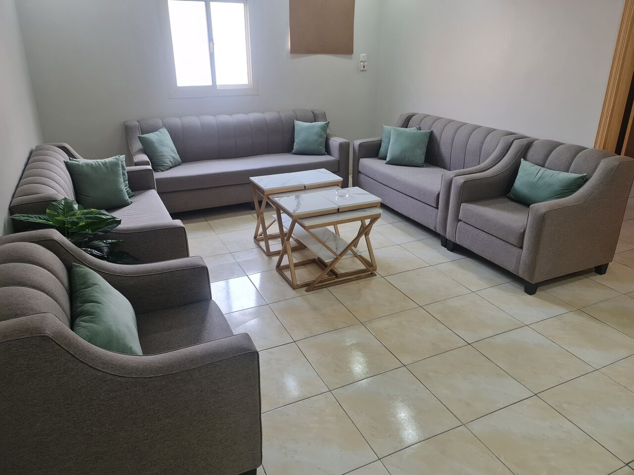 Jeddah, Furniture, SAR 900,  Seats Set Neat And Almost New, And Coffe Table And Curtain